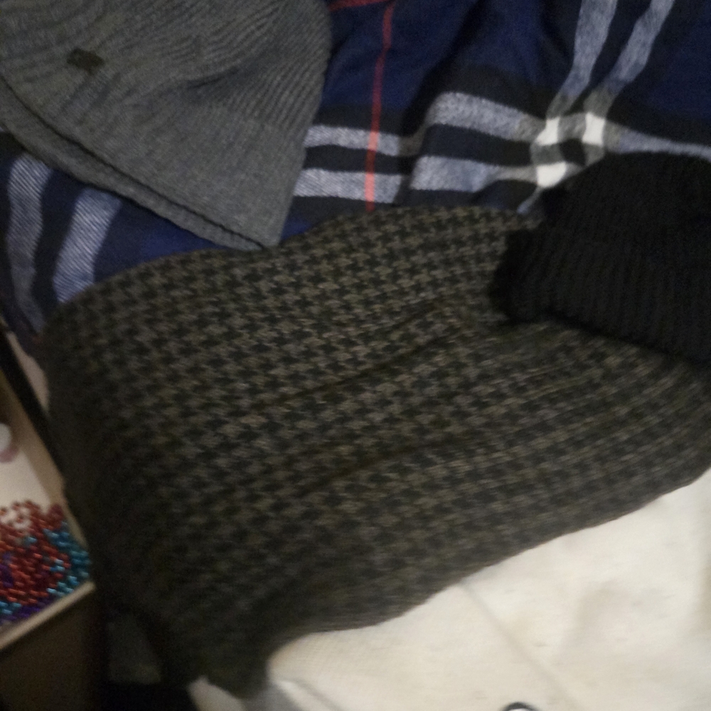 Kangol Men's Houndstooth Knit Scarf in Black and Brown